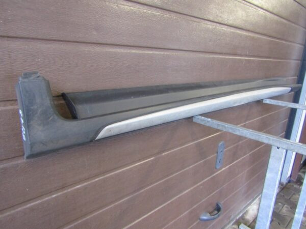Zijskirt Links Dorpellijst Ford Focus Active MK4 18- 10420947371 Dorpel P7139