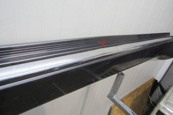 Zijskirt Dorpellijst Links JEEP Grand Cherokee WK2 SUMMIT 10-21 1wc95trmaa Dorpel P15334
