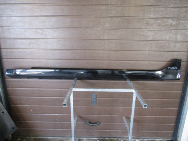 Zijskirt Dorpellijst Links Jaguar XJ X351 09- Links aw93f10609-1 Dorpel P12357