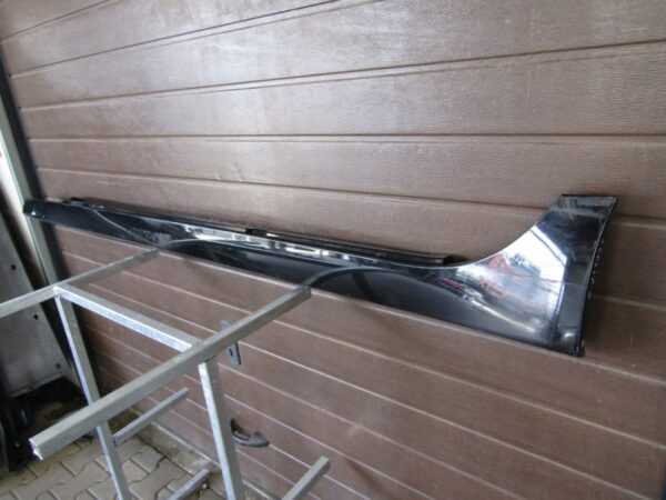 Zijskirt Dorpellijst Links Jaguar XJ X351 09- Links aw93f10609-1 Dorpel P12357