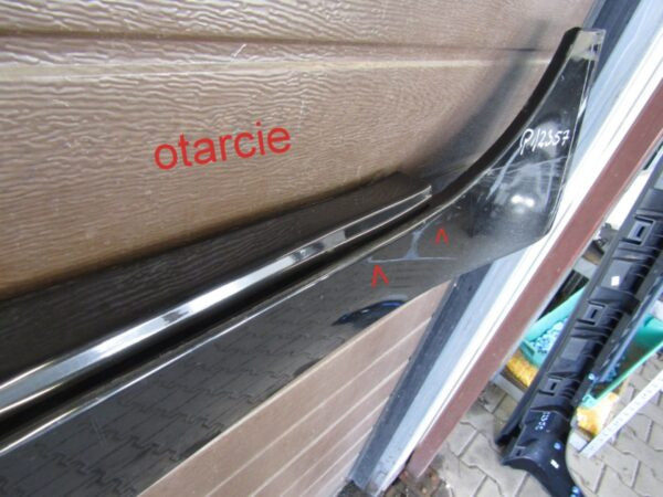 Zijskirt Dorpellijst Links Jaguar XJ X351 09- Links aw93f10609-1 Dorpel P12357