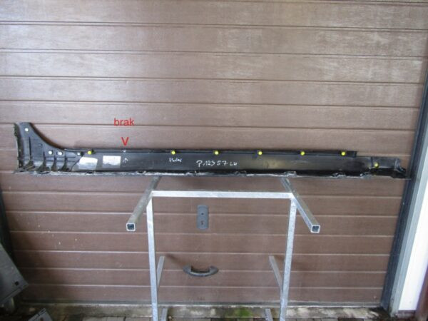 Zijskirt Dorpellijst Links Jaguar XJ X351 09- Links aw93f10609-1 Dorpel P12357