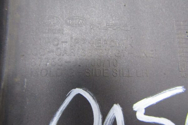 Zijskirt Links Dorpellijst Kia Proceed 3 GT Line 19- 87753 J7700 /10 Dorpel P15678