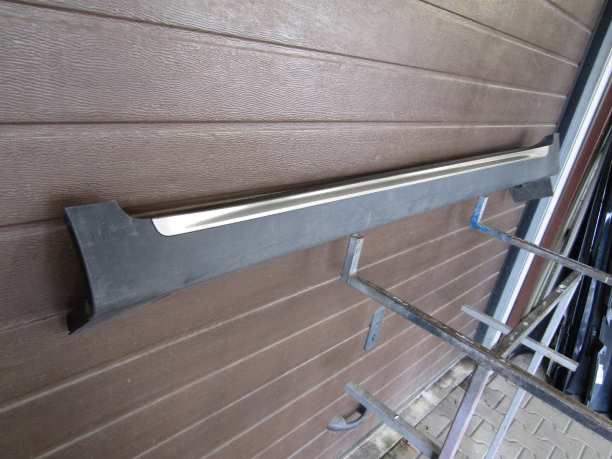 Zijskirt Links Dorpellijst Kia Sportage 4 GT Line Facelift 18 87753 f1110 Dorpel P11841