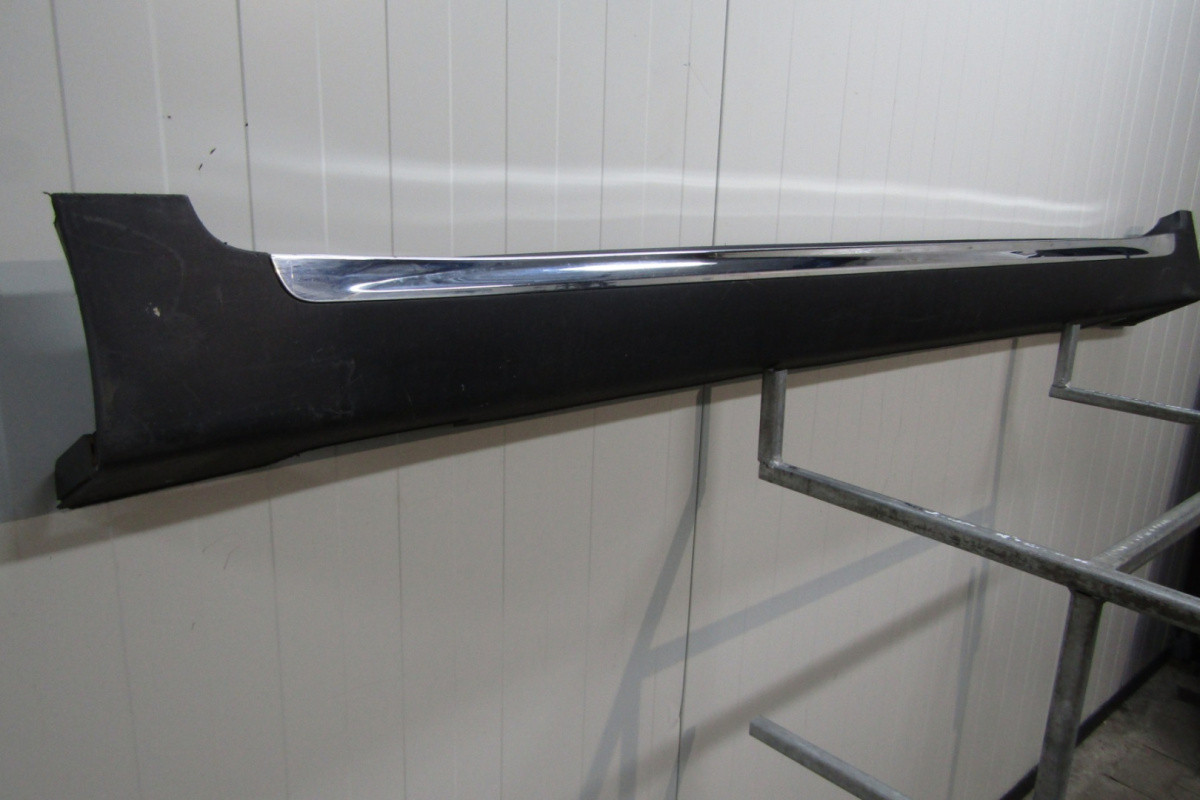 Zijskirt Links Dorpellijst Kia Sportage 4 GT Line Facelift 18 87753 f1110 Dorpel P13639