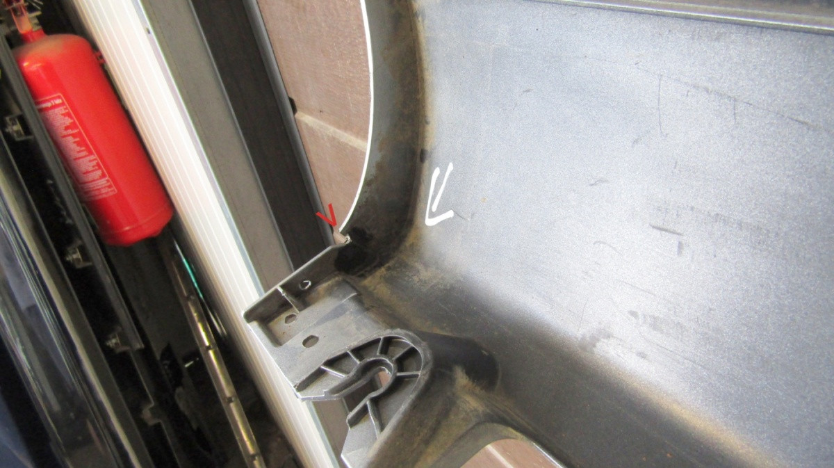 Zijskirt Links Dorpellijst Mercedes 205 Cabrio Afdekking a2056901506 Dorpel P12100