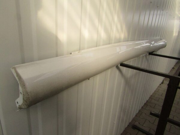 Zijskirt Links Dorpellijst Mercedes C 204 AMG Sedan Stationwagen 8680357464 Dorpel P4106