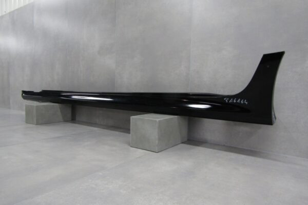 Zijskirt Links Dorpellijst Mercedes C 257 CLS Dorpel 18- a2576908600 P16164