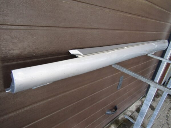 Zijskirt Links Dorpellijst Mercedes C-Klasse 205 Afdekking 9441015930 Dorpel P5632
