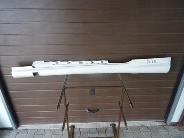 Zijskirt Links Dorpellijst Mercedes E 207 AMG Coupé 8546152581 Dorpel P629