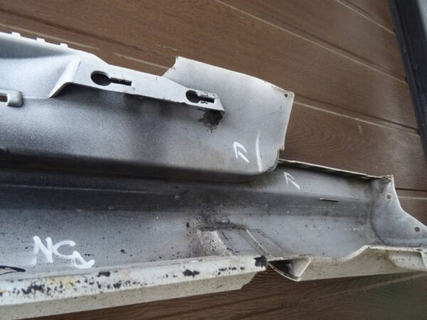 Zijskirt Links Dorpellijst Mercedes E 207 AMG Coupé 8546152581 Dorpel P629