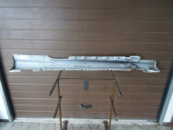 Zijskirt Links Dorpellijst Mercedes E 207 AMG Coupé 8546152581 Dorpel P629