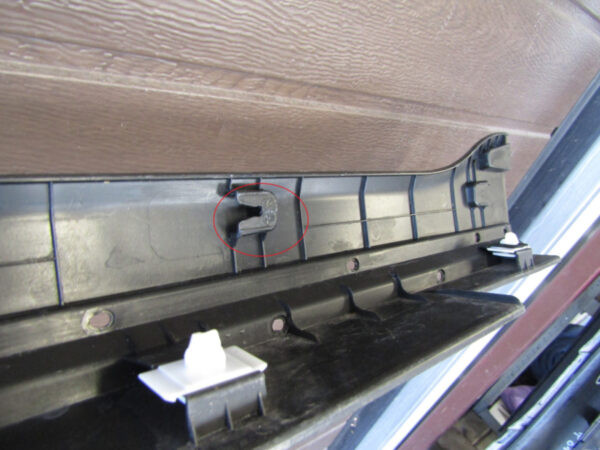 Zijskirt Dorpellijst links KIA SORENTO IV 4 20- Dorpel P8158