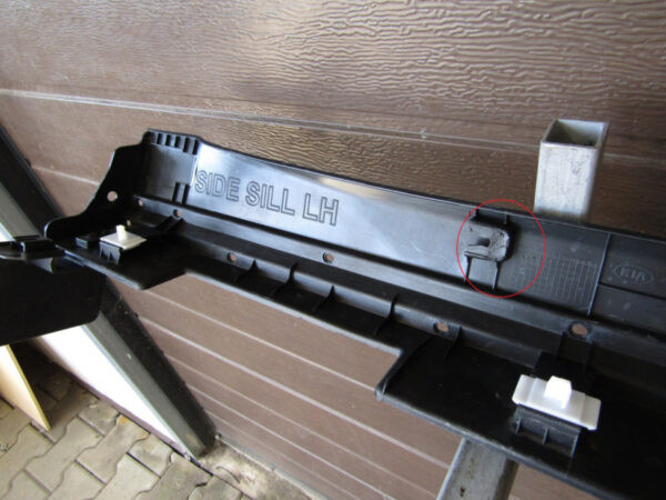 Zijskirt Dorpellijst links KIA SORENTO IV 4 20- Dorpel P8158