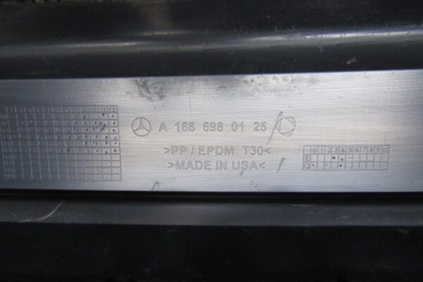 Zijskirt Links Dorpellijst Mercedes ML 166 10-15 GLE 15-18 a1666980125 Dorpel P15708