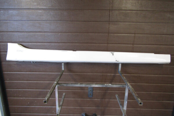 Zijskirt Dorpellijst Rechts BMW 2 F46 Gran TOURER 14- 51777318852 Dorpel P11345