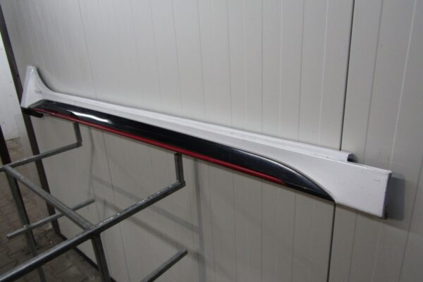 Zijskirt Dorpellijst Rechts Kia Proceed 3 GT Line 19- 87754 j7700 Dorpel P13528