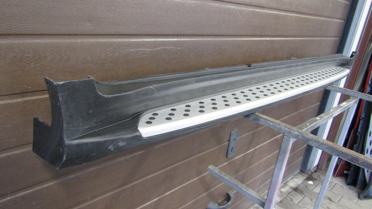 Zijskirt Dorpellijst Rechts Kia Sportage IV 15-Graden d9875 a5000 Dorpel P11044