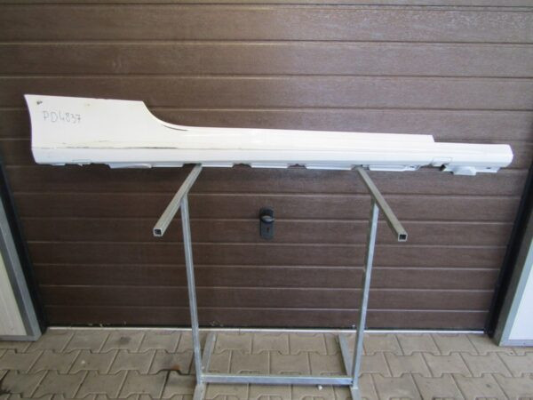 Zijskirt Dorpellijst Rechts Mercedes C 205 Cabrio AMG 14- 8931089049 Dorpel PD4837
