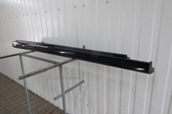 Zijskirt Dorpellijst Rechts Mercedes CLA 2 II 118 19- AMG A1186909200  Dorpel P15682