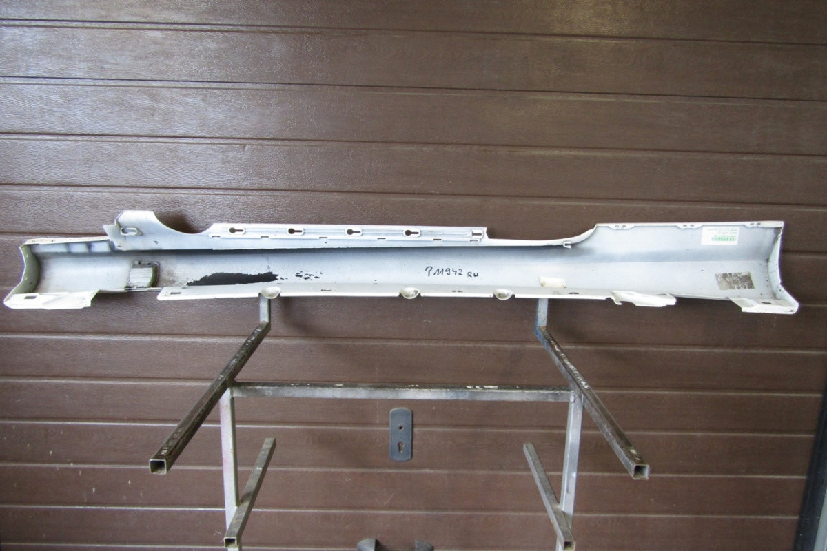 Zijskirt Dorpellijst Rechts Mercedes E 207 AMG Cabrio a2076901040 Dorpel P11942