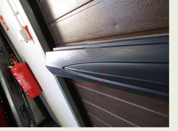 Zijskirt Dorpellijst Rechts Mercedes E 212 AMG Facelift 12- A2126902240 Dorpel P10365