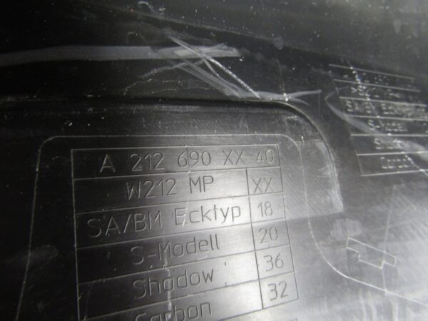 Zijskirt Dorpellijst Rechts Mercedes E 212 AMG Facelift 12- A2126902240 Dorpel P10365