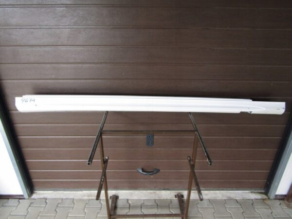 Zijskirt Dorpellijst Rechts Mercedes E AMG 212 Facelift 12- 8545104091 Dorpel P674