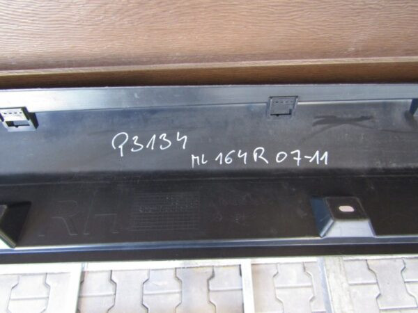 Zijskirt Dorpellijst Rechts Mercedes ML 164 Facelift 08-11 8545207839 Dorpel P3134