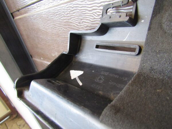 Zijskirt Dorpellijst Rechts Range Rover Evoque BJ32-10154 8927782300 Dorpel P4851