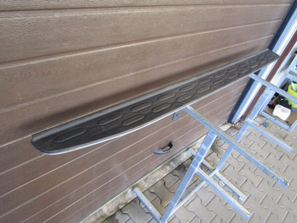 Zijskirt Links Dorpel Land Rover Discovery 5 17 Graden Links Dorpel P4869