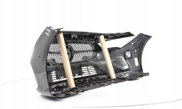 Bumper MERCEDES CLA W118 118 FACELIFT ORDINARY Voorbumper 03015A