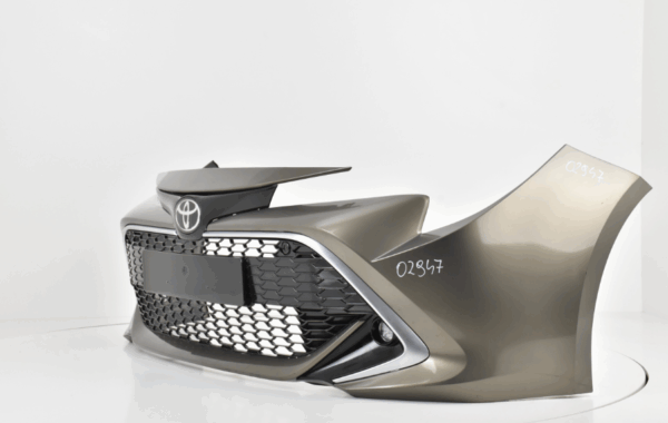 Bumper TOYOTA COROLLA E210 E21 2019- HATCHBACK Voorbumper 02947