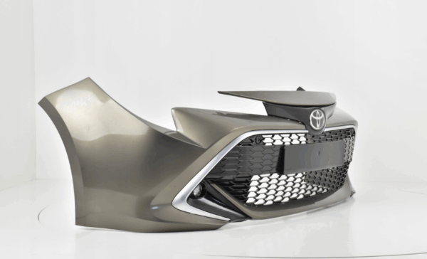 Bumper TOYOTA COROLLA E210 E21 2019- HATCHBACK Voorbumper 02947