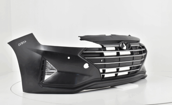 Bumper HYUNDAI ELANTRA VI 2019-4XPDC Voorbumper 02837