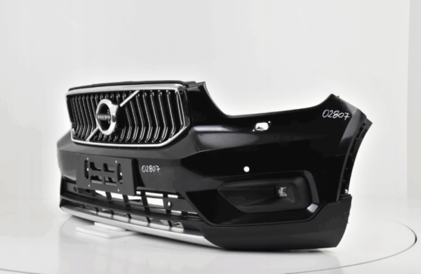 Bumper VOLVO XC40 XC 40 PRE-FACELIFT 2017- Voorbumper 02807