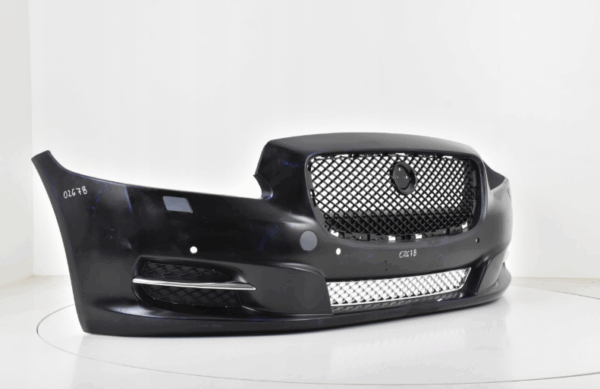 Bumper JAGUAR XJ 8TH GENERATION X351 PRE-FACELIFT 2010- Voorbumper 02678