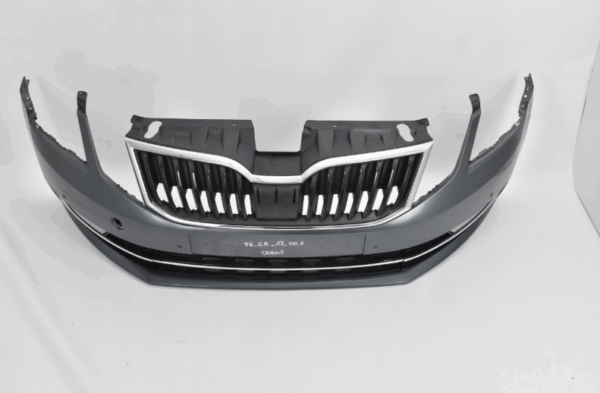 Bumper SKODA OCTAVIA III 2017 4XPDC Voorbumper 00601