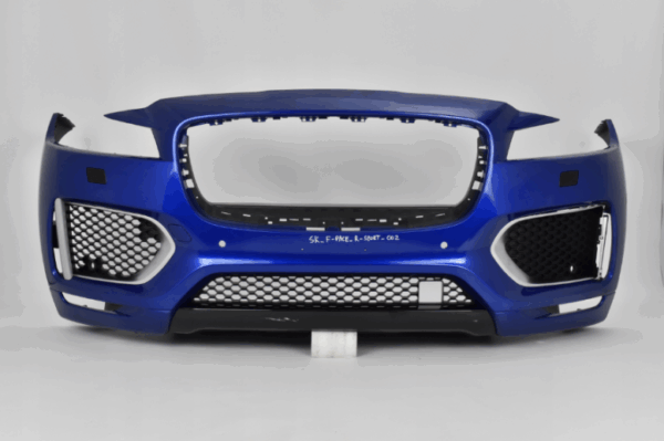 Bumper JAGUAR F-PACE F PACER-SPORT HK8M  Voorbumper 002