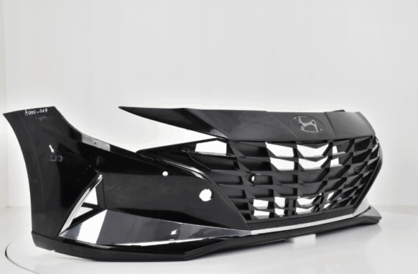 Bumper HYUNDAI ELANTRA VII 2021 Voorbumper A000005
