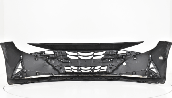 Bumper HYUNDAI ELANTRA VII 2021 Voorbumper A000005