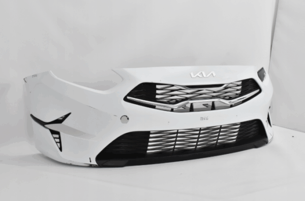 Bumper KIA CEED III FACELIFT 21-23  Voorbumper 00616
