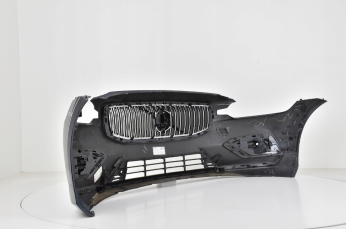 Bumper VOLVO V60 II FACELIFT 2018- Voorbumper 02168