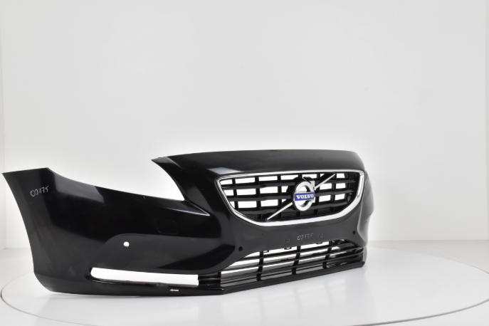 Bumper VOLVO V40 II 2012- PRE-FACELIFT Voorbumper 02175