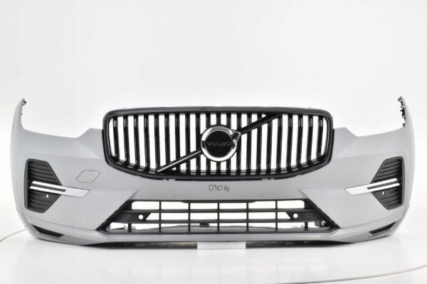 Bumper VOLVO XC60 XC 60 II FACELIFT MOMENTUM  Voorbumper 03076