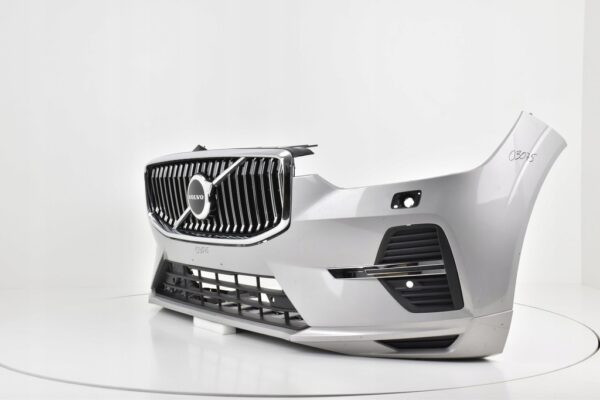 Bumper VOLVO XC60 XC 60 II FACELIFT MOMENTUM  Voorbumper 03075