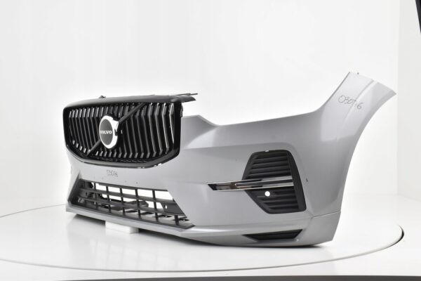 Bumper VOLVO XC60 XC 60 II FACELIFT MOMENTUM  Voorbumper 03076