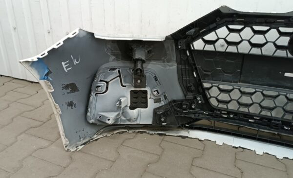 Bumper Audi A1 II 82A 18-/+ wasbeurten 82A807487A Voorbumper HK373