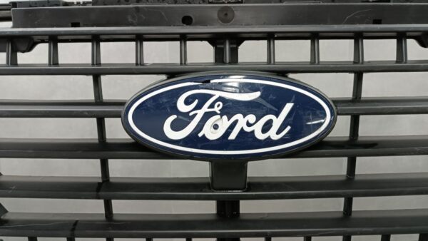 Bumper FORD CUSTOM MK2 II 23- PZ31-17E778-A Voorbumper HK1296