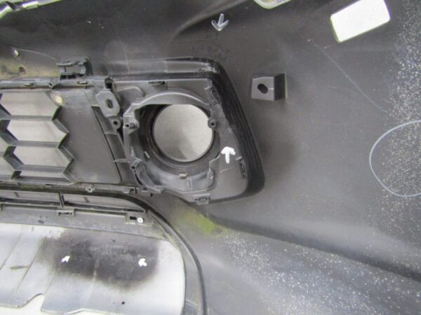 Bumper Mitsubishi L200 5 V 15-18 6400F763 Voorbumper KJ12522